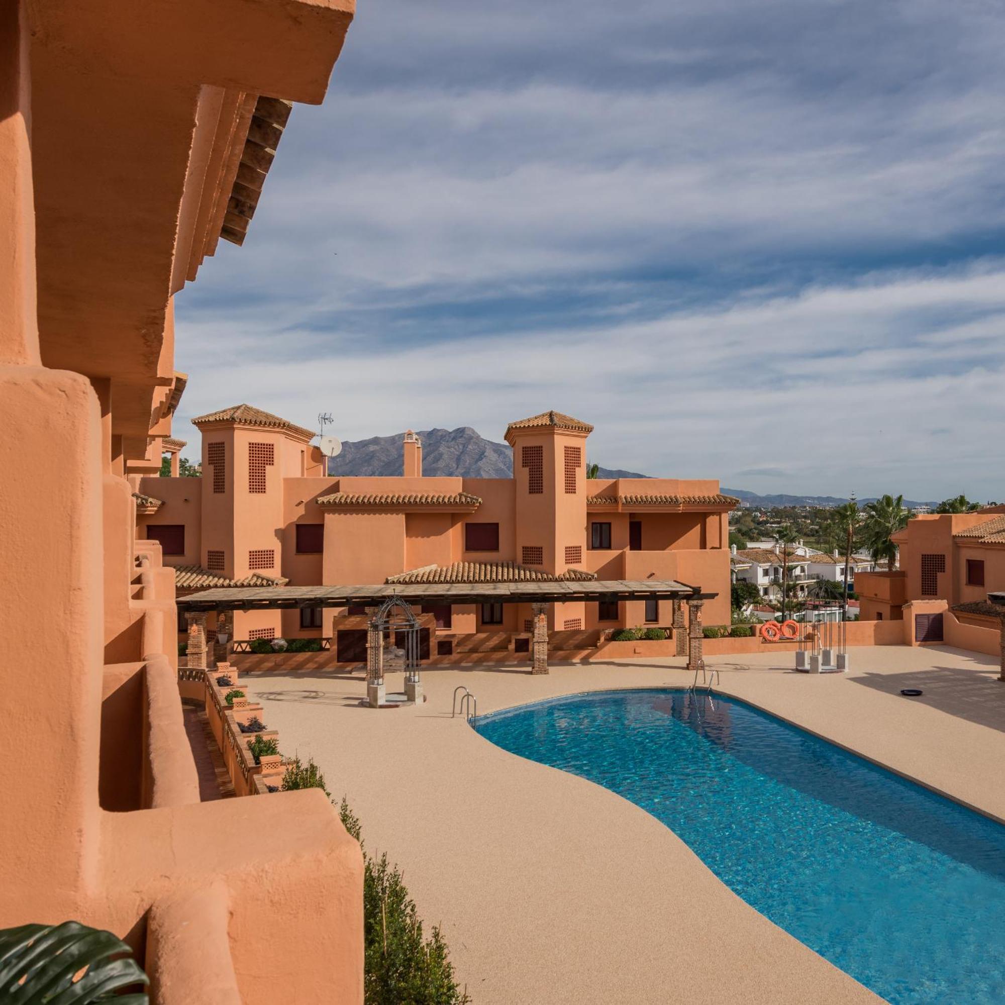 Royal Marbella Golf Resort 埃斯特波纳 外观 照片