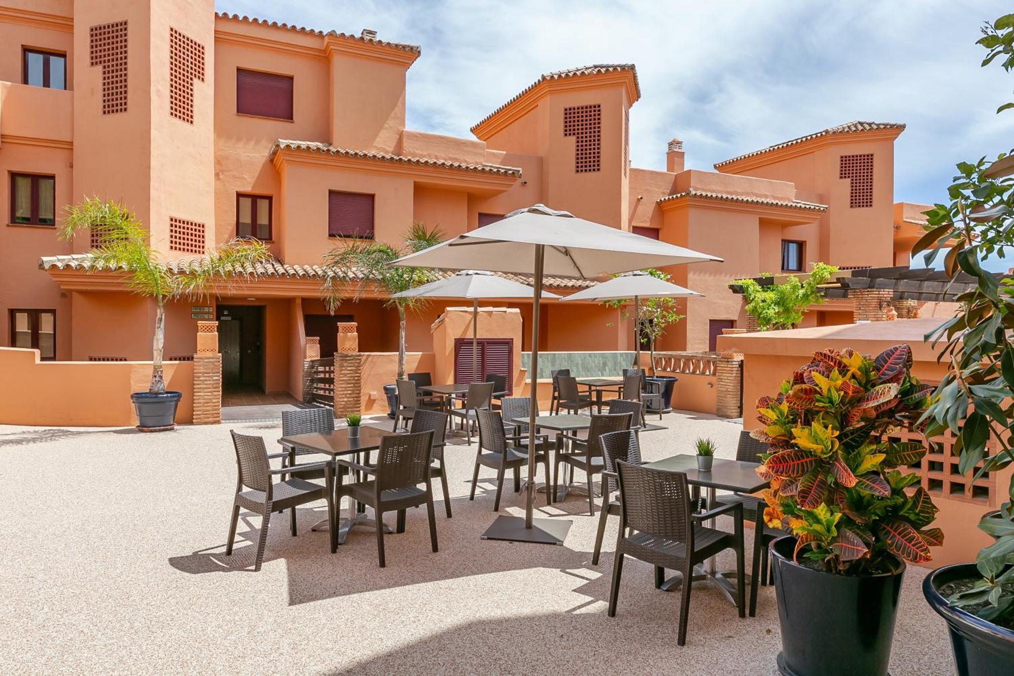 Royal Marbella Golf Resort 埃斯特波纳 外观 照片